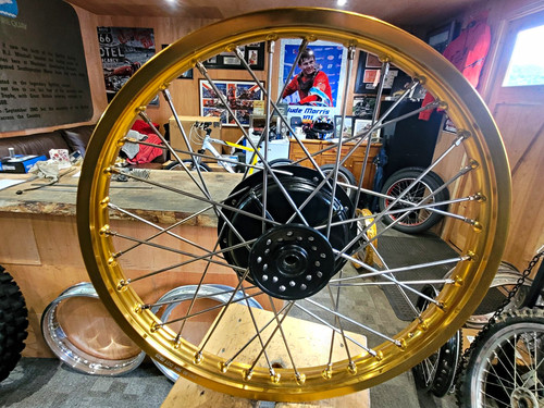 Yamaha xt550 wheels - yamaha,