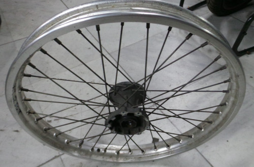 Yamaha 350 front wheel - front,